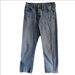 Levi's Premium Classic Blue Wedgie Straight Leg Jeans. Button Fly. Size 28.